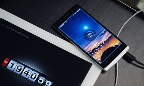 睡覺手機(jī)充電易胖？來張防藍(lán)光膜吧